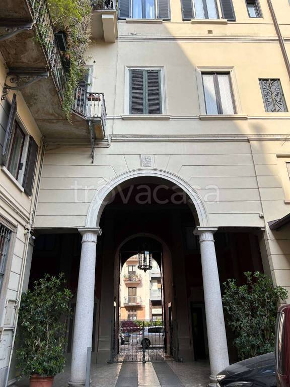 appartamento in affitto a Milano in zona Sant'Ambrogio