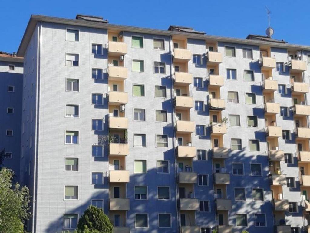 appartamento in affitto a Milano in zona Famagosta