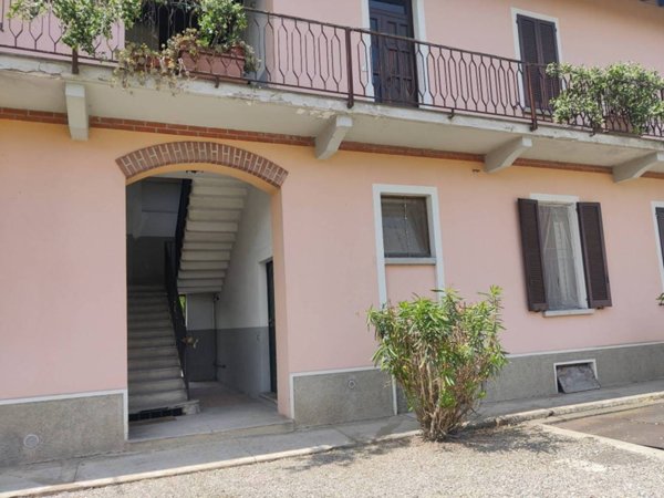 appartamento in affitto a Milano in zona Baggio