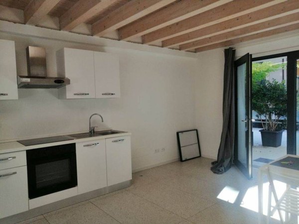 appartamento in affitto a Milano in zona XXII Marzo