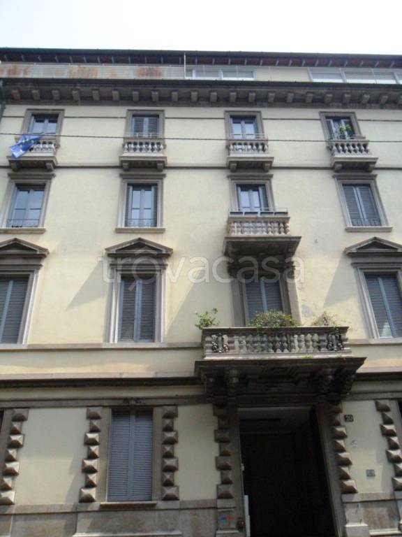 appartamento in affitto a Milano in zona Porta Genova