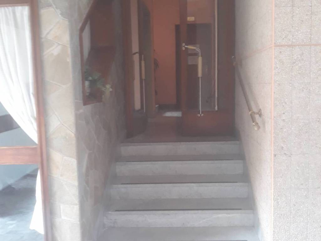 appartamento in affitto a Milano in zona Famagosta