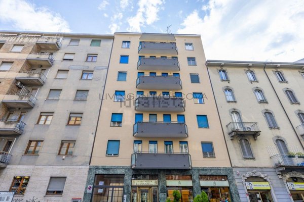 appartamento in affitto a Milano in zona Lorenteggio