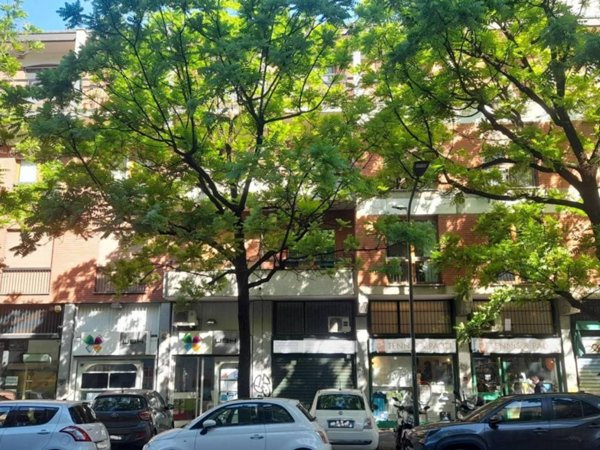 negozio in affitto a Milano in zona Il Portello