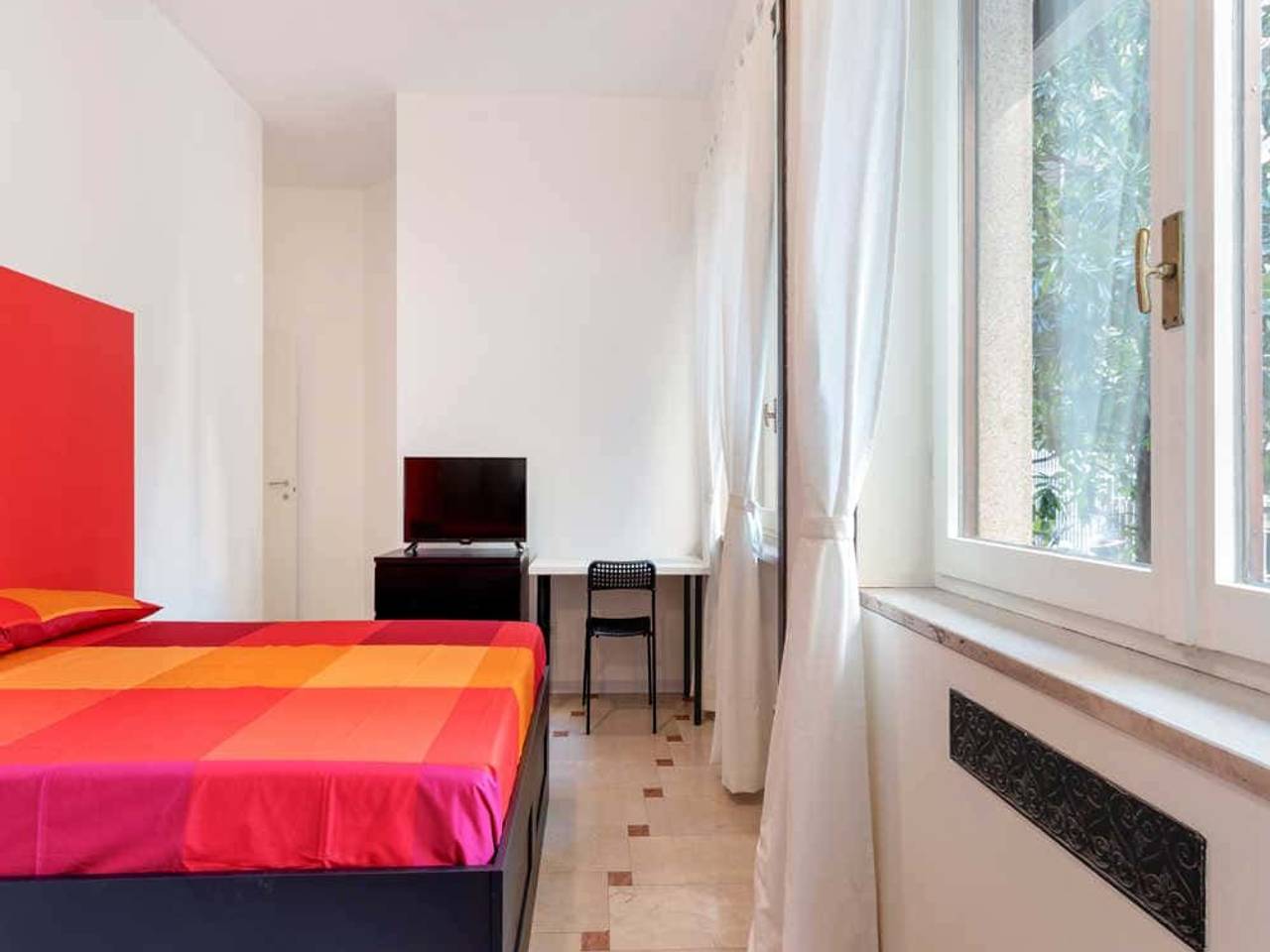 negozio in affitto a Milano in zona Sant'Ambrogio