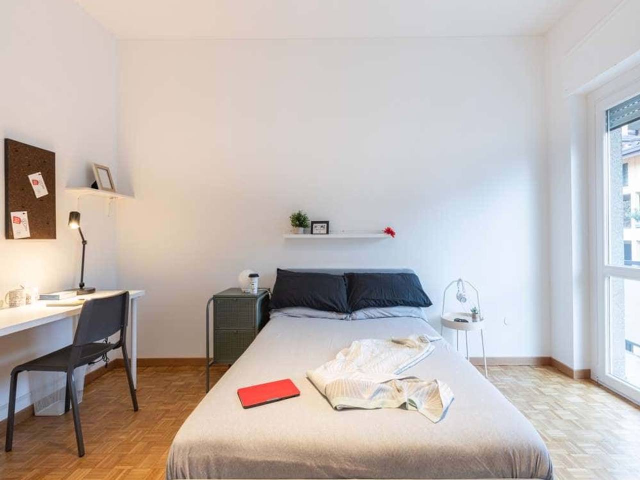 negozio in affitto a Milano in zona Porta Genova
