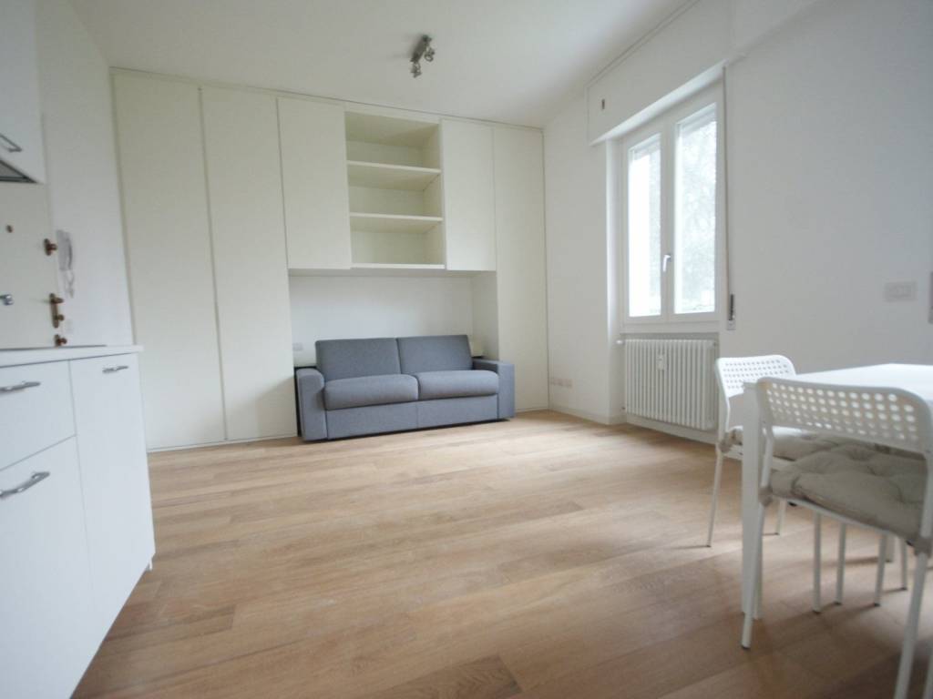 appartamento in affitto a Milano in zona Famagosta