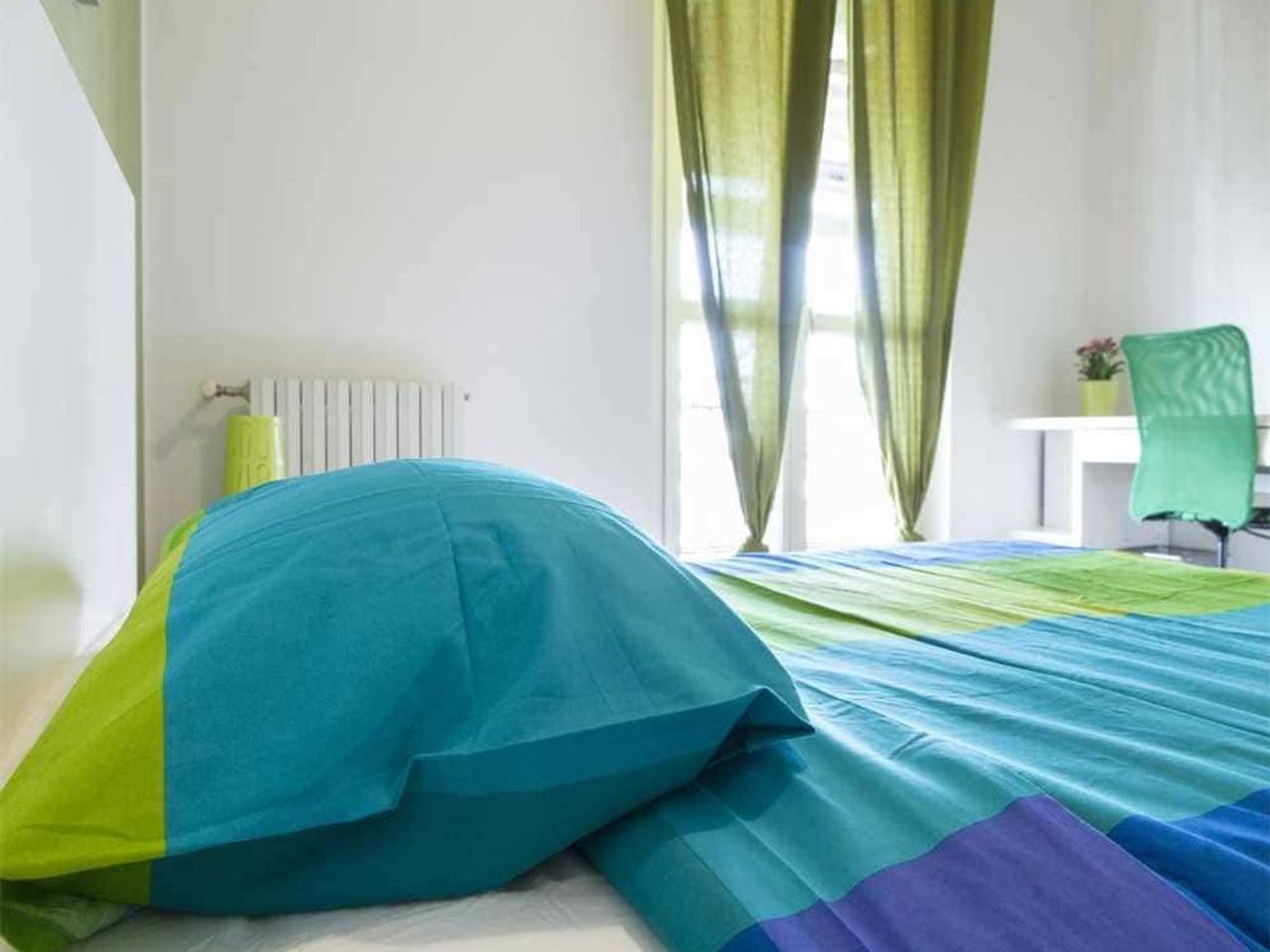 negozio in affitto a Milano in zona Affori