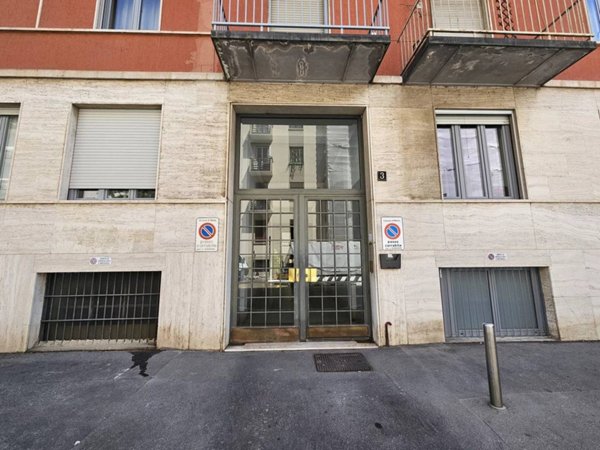 negozio in affitto a Milano