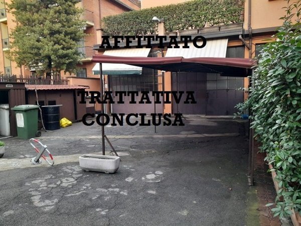 negozio in affitto a Milano in zona Affori