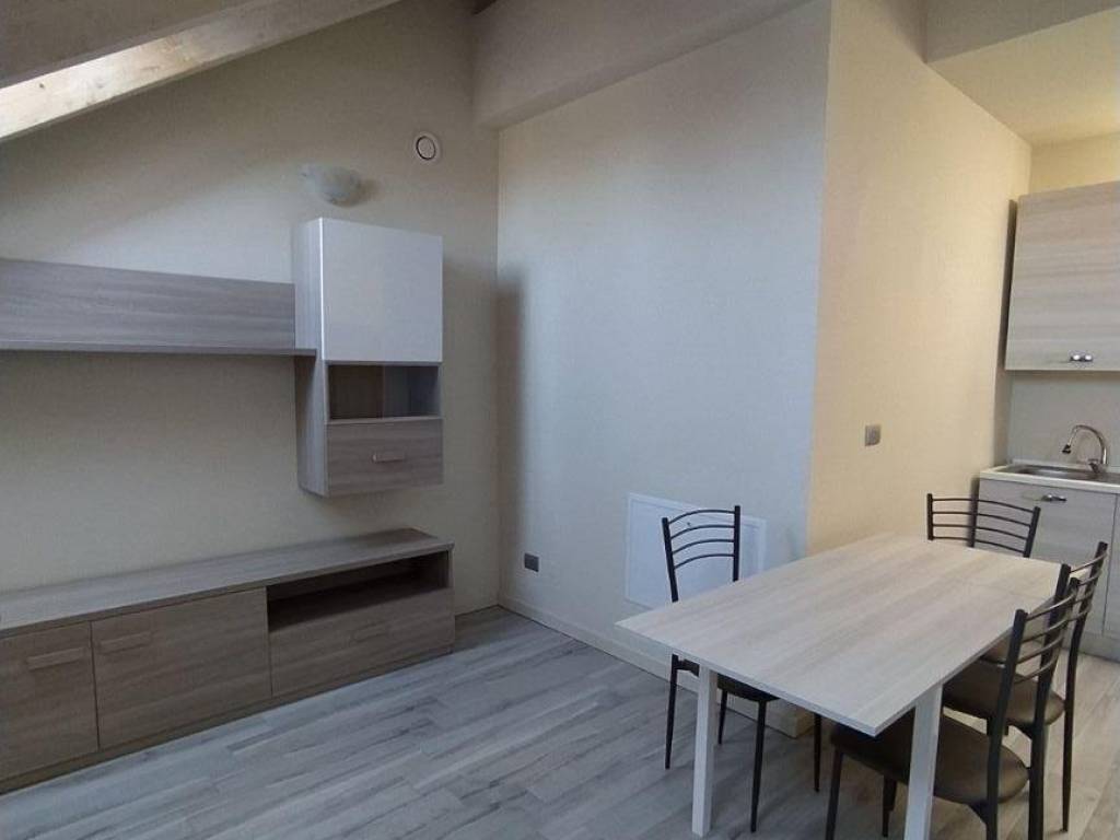 appartamento in affitto a Milano in zona Vigentino