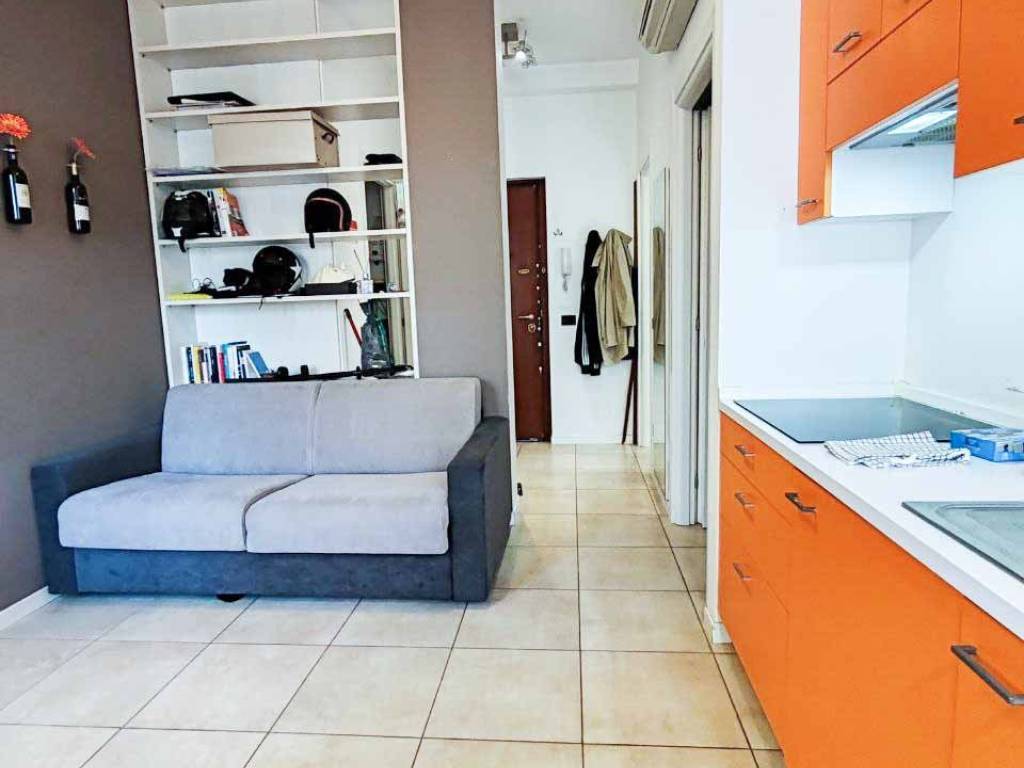 appartamento in affitto a Milano in zona Famagosta