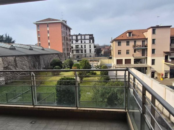 appartamento in affitto a Milano in zona Centro Direzionale