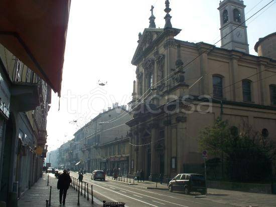 negozio in affitto a Milano in zona Porta Ticinese