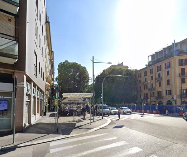 negozio in affitto a Milano