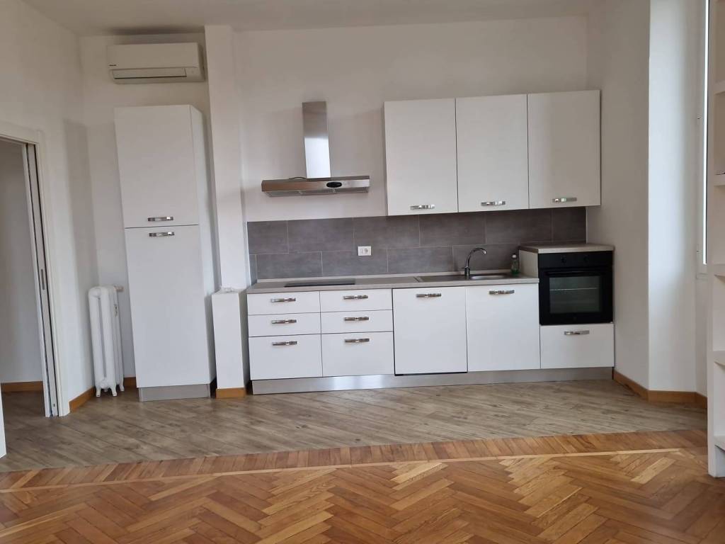 appartamento in affitto a Milano in zona Cinque Giornate
