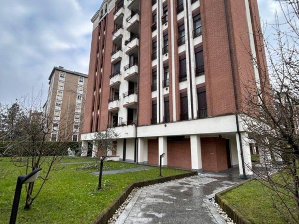 appartamento in affitto a Milano in zona Famagosta