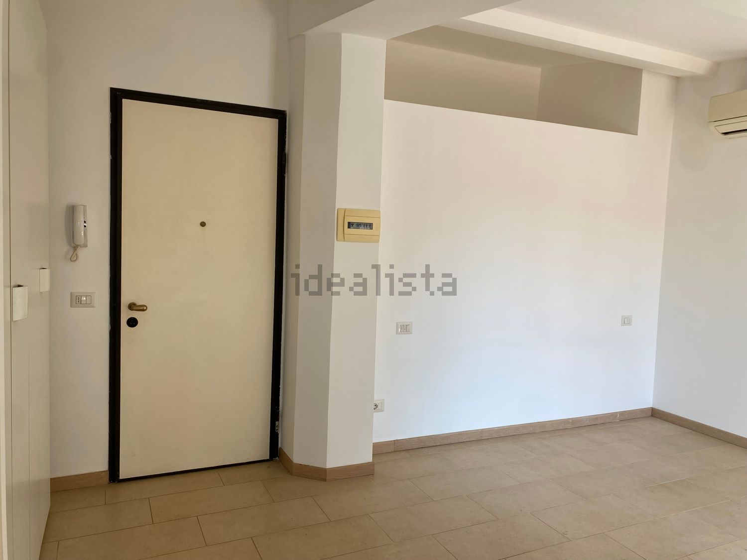 appartamento in affitto a Milano in zona Porta Genova