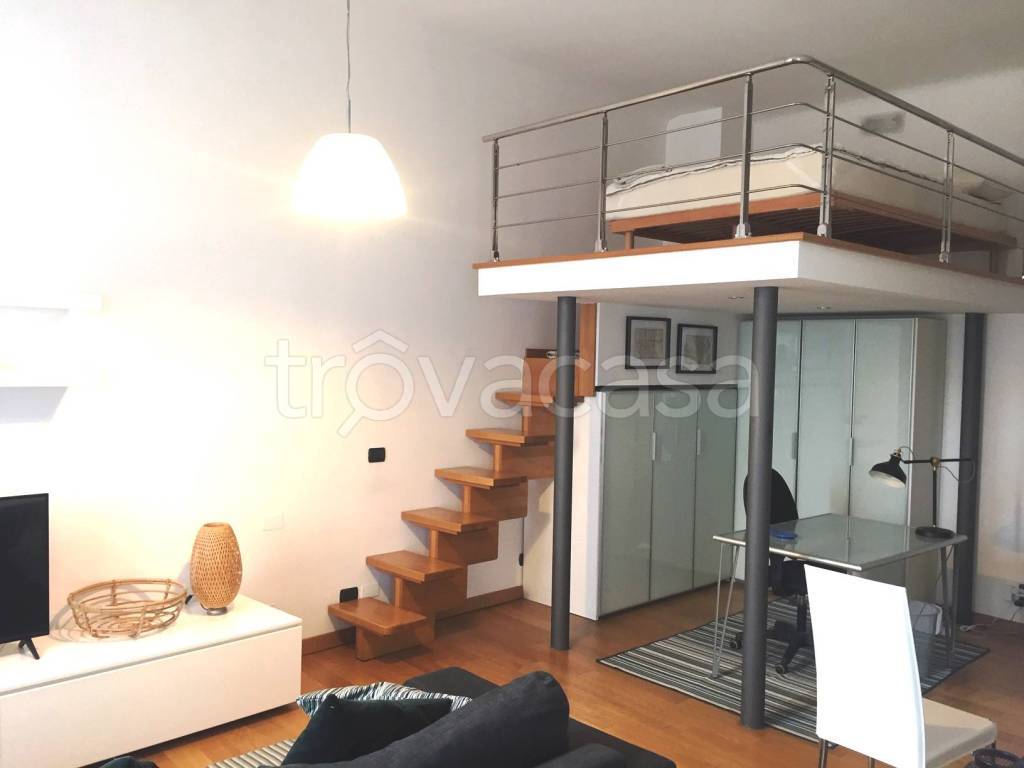 appartamento in affitto a Milano in zona Porta Romana