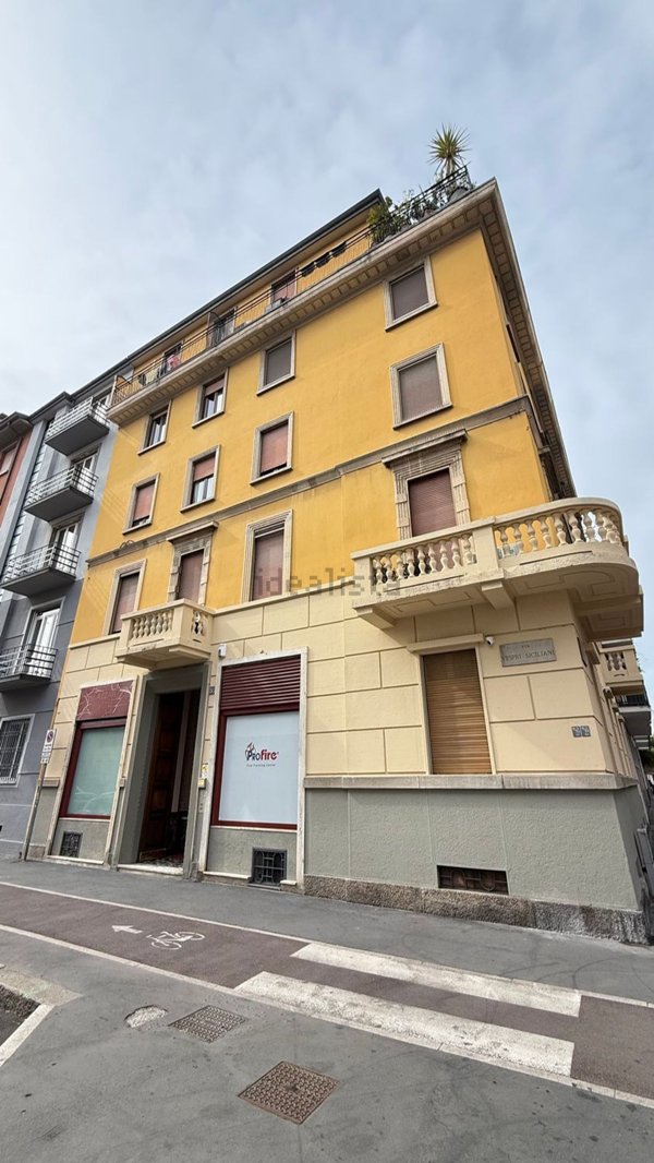 appartamento in affitto a Milano in zona Lorenteggio