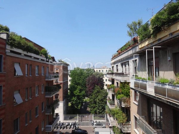 appartamento in affitto a Milano in zona Porta Nuova