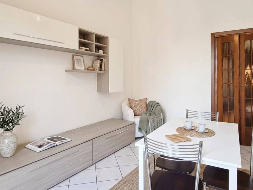 appartamento in affitto a Milano in zona Lorenteggio