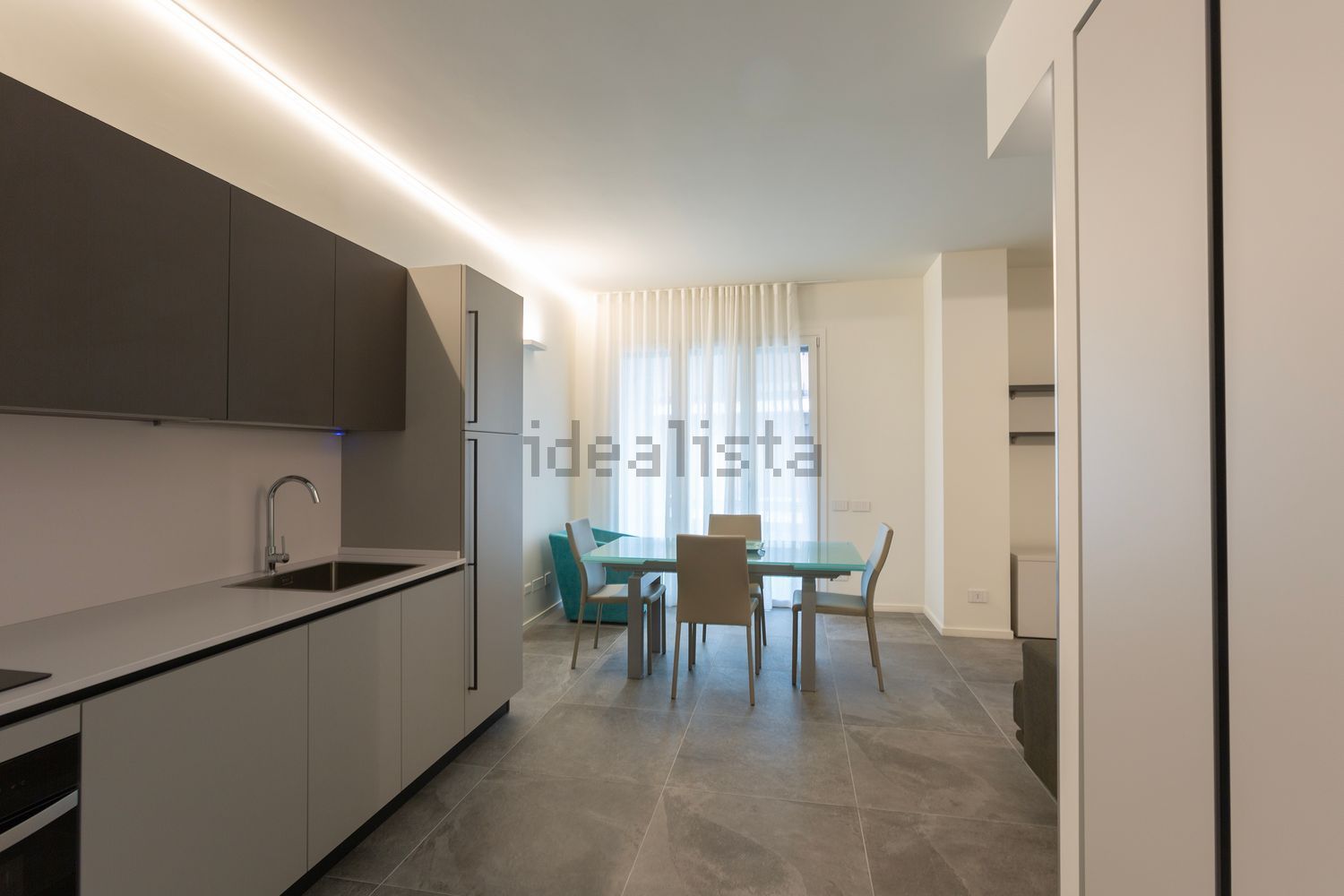 appartamento in affitto a Milano in zona Lorenteggio