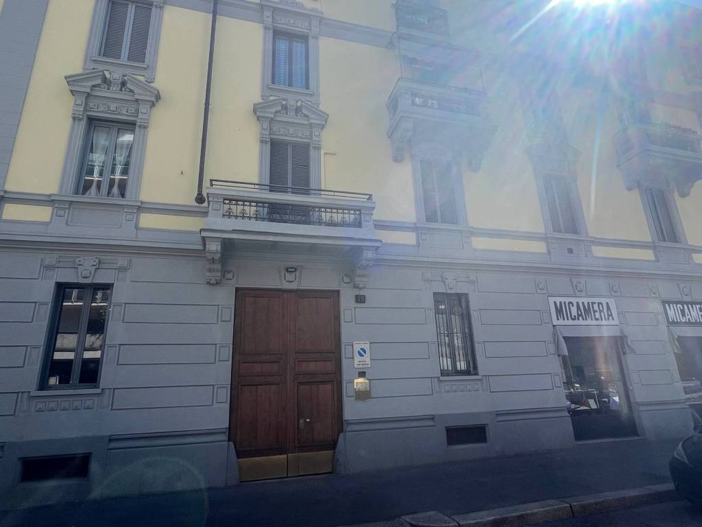 locale commerciale in affitto a Milano in zona Isola