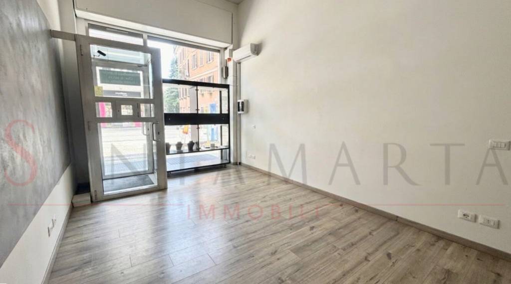 negozio in affitto a Milano in zona Porta Romana