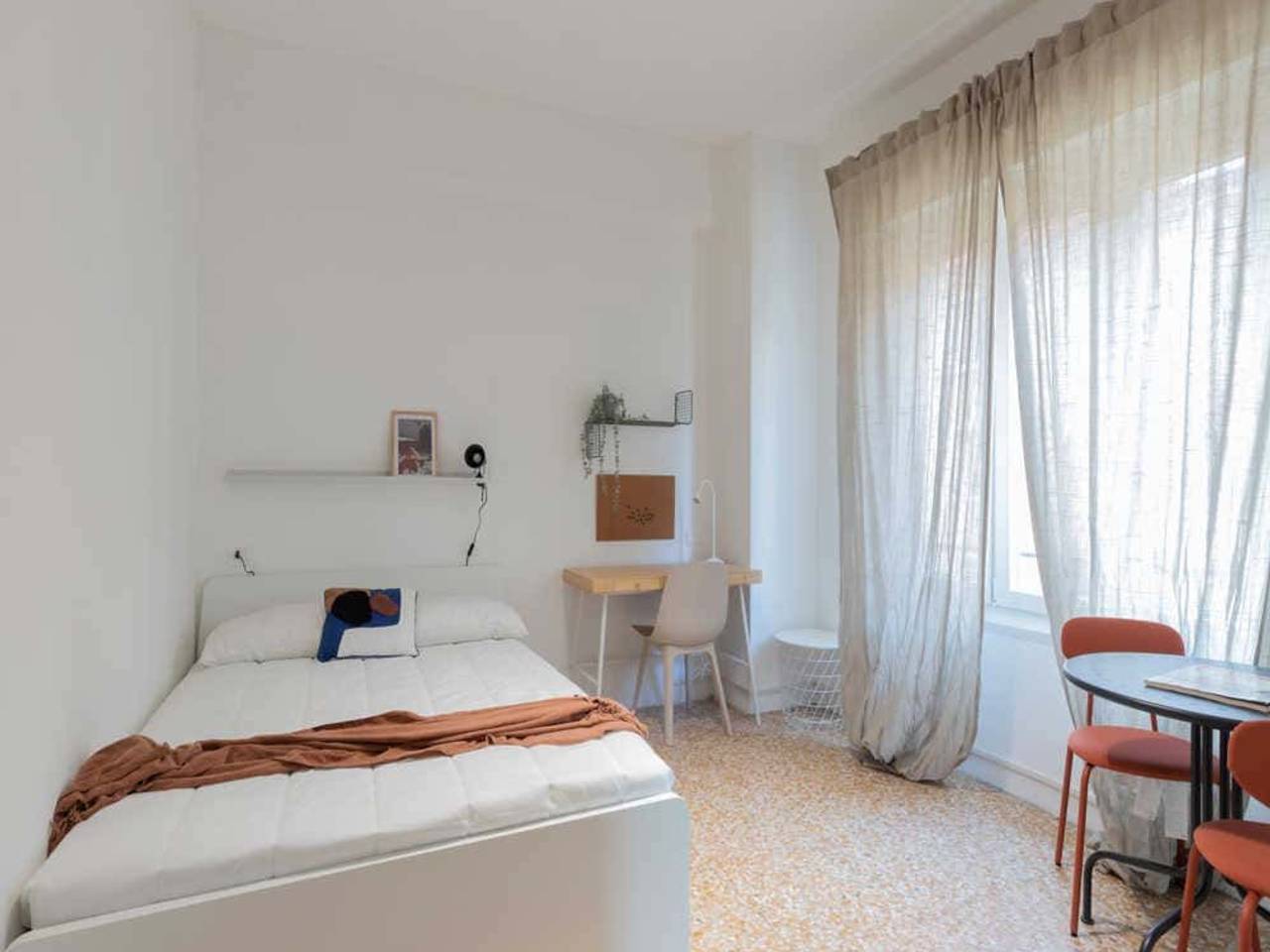 negozio in affitto a Milano in zona Cagnola