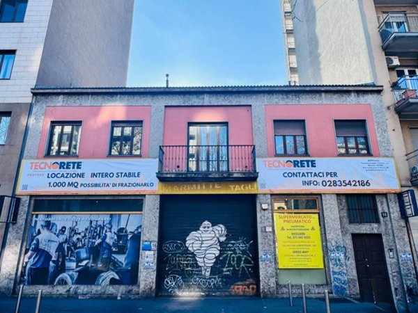 intera palazzina in affitto a Milano