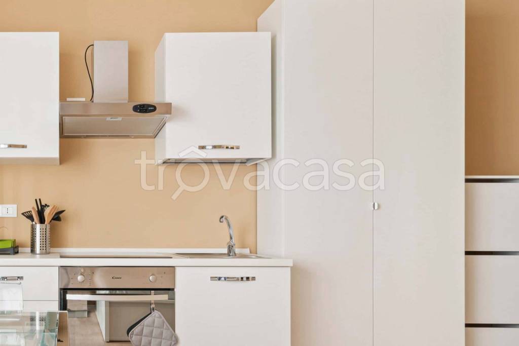 appartamento in affitto a Milano in zona Guastalla