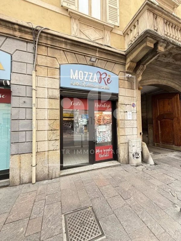 locale commerciale in affitto a Milano
