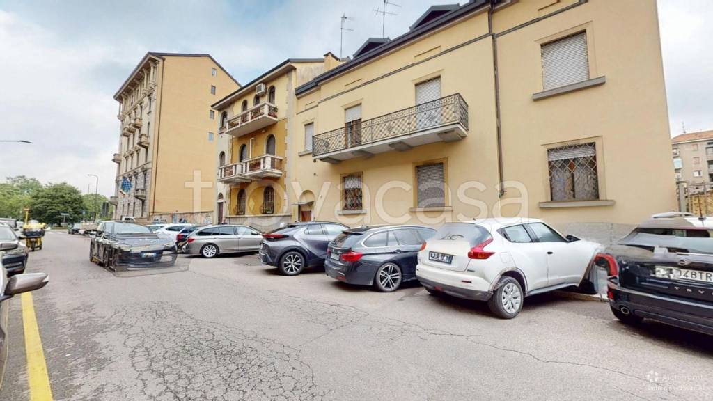 ufficio in affitto a Milano