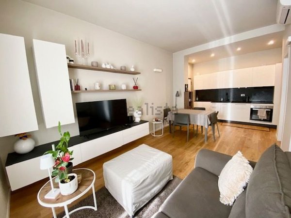 appartamento in affitto a Milano in zona Lorenteggio