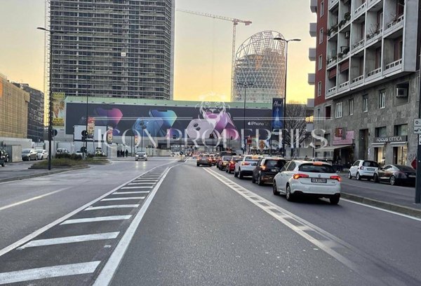 negozio in affitto a Milano in zona Isola