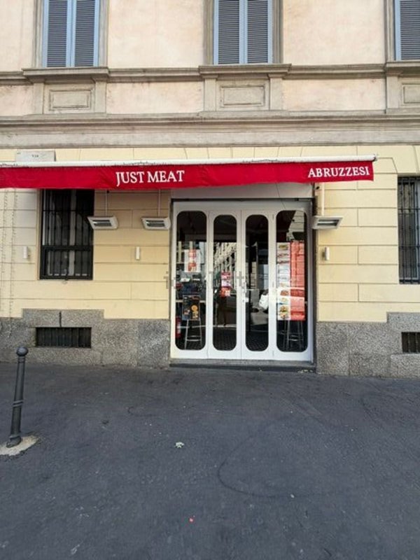 locale commerciale in affitto a Milano in zona Sant'Ambrogio