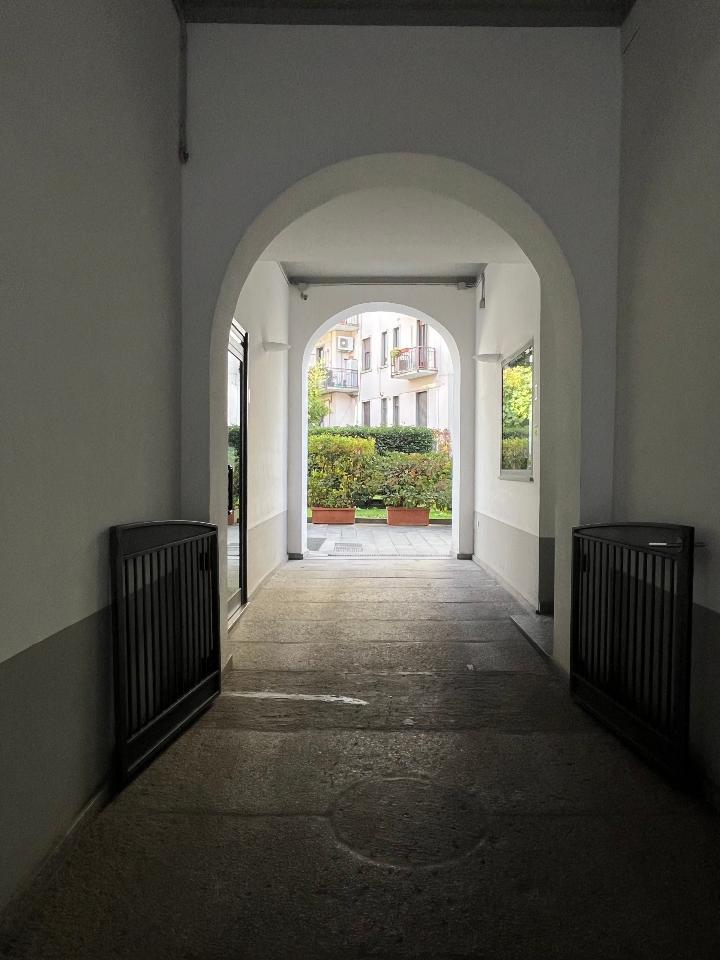 appartamento in affitto a Milano in zona Guastalla