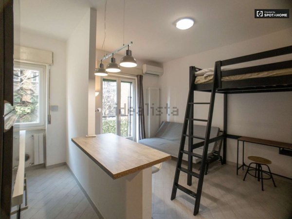 appartamento in affitto a Milano in zona Vigentino