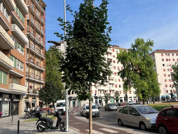 appartamento in affitto a Milano in zona Lorenteggio
