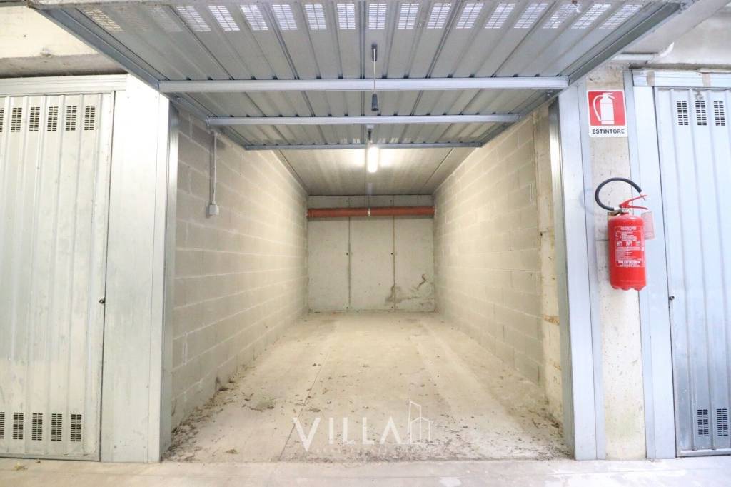 negozio in affitto a Milano in zona Precotto