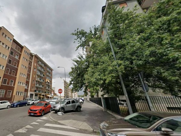 negozio in affitto a Milano in zona Calvairate