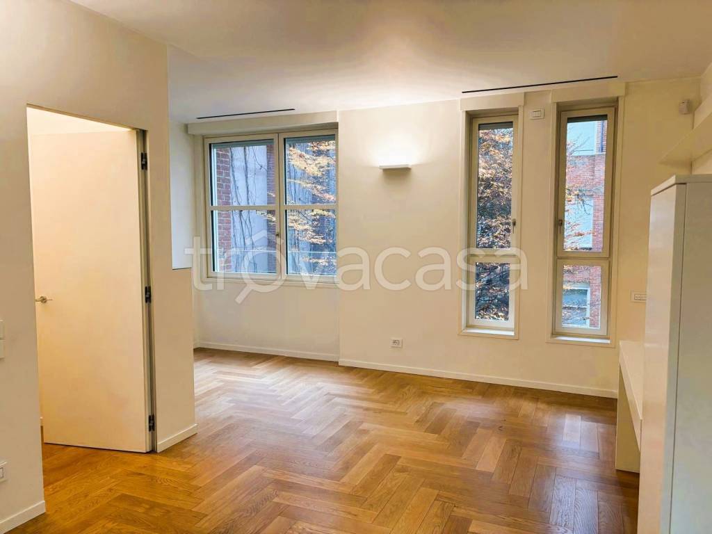 appartamento in affitto a Milano in zona Cadorna
