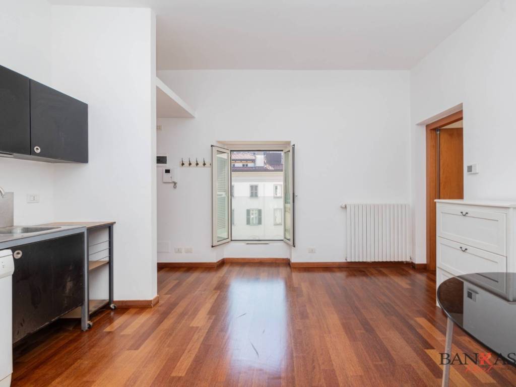 appartamento in affitto a Milano in zona Guastalla
