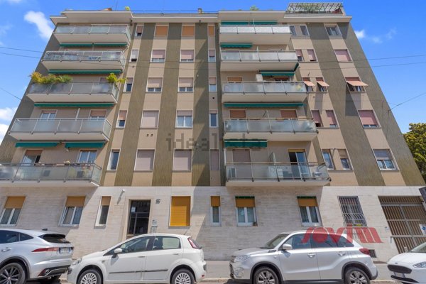 appartamento in affitto a Milano in zona Porta Genova