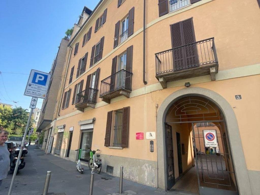 locale commerciale in affitto a Milano