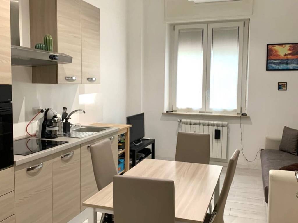 appartamento in affitto a Milano in zona Famagosta