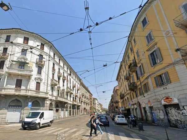 negozio in affitto a Milano in zona Porta Genova