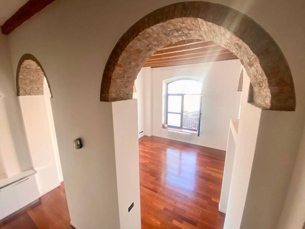 appartamento in affitto a Milano in zona Isola