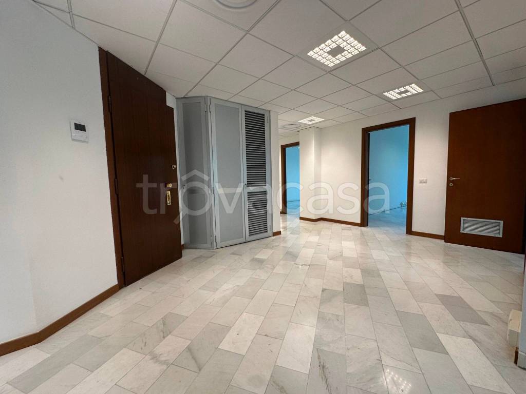 ufficio in affitto a Milano in zona Maggiolina